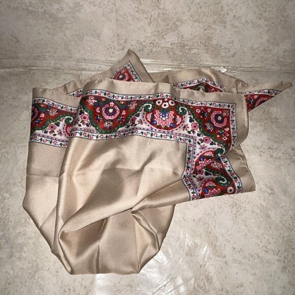 Glentex Vintage Gold Rectangle Red Floral Paisley Trim Polyester Italy Scarf - Picture 2 of 6